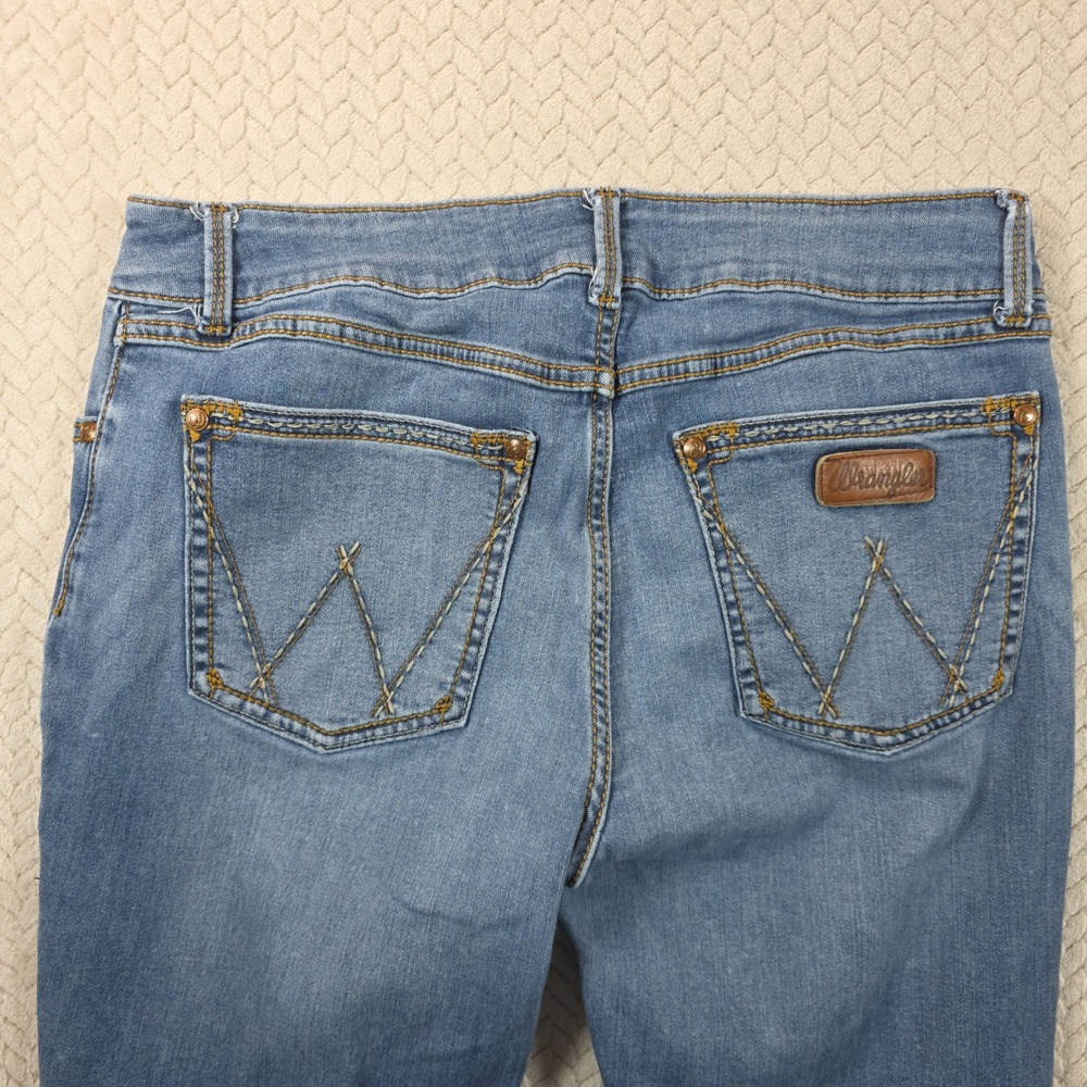 Wrangler Womens Bootcut Jeans Medium Wash Stretch Denim 1009MWZMS Size 13x32 - Picture 3 of 11